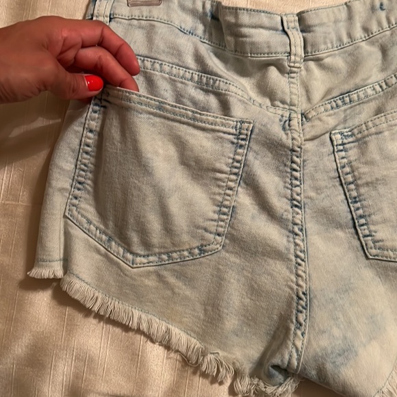 H&M Jean Shorts - Picture 4 of 7